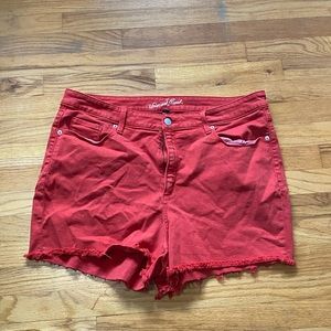 Universal Thread red shorts 18W